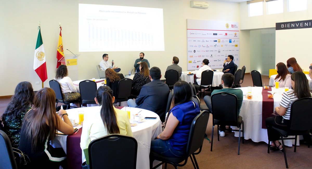 camescommx's tweet photo. Como parte de las acciones de nuestra Comisión de Transformación Digital, esta mañana conocimos las tendencias en marketing digital; así como claves y herramientas para potencializar el alcance de las empresas 

🔴 Agradecemos la participación #socioCamescom @DigitalMenta https://t.co/5ZgzWRsNI1