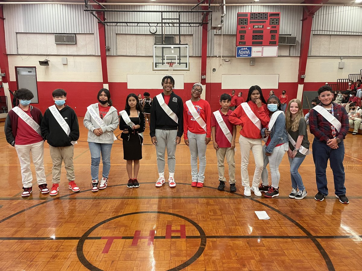 harrismiddle's tweet photo. 2022 T. H. Harris Homecoming Court! https://t.co/YVreAjuANc