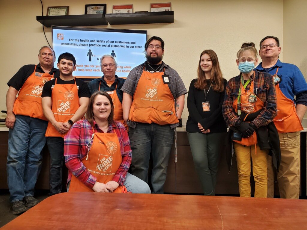 Had the pleasure of leading a configurator training at #Store4727! Excited to see what our Yakima team will do with their newfound knowledge!

<a href="/gcarter2741/">Carter Geoff</a> <a href="/PaganoSells/">Mike Pagano</a> <a href="/MatthewZacek/">Matthew Zacek</a> <a href="/Eloy39636649/">Eloy</a>