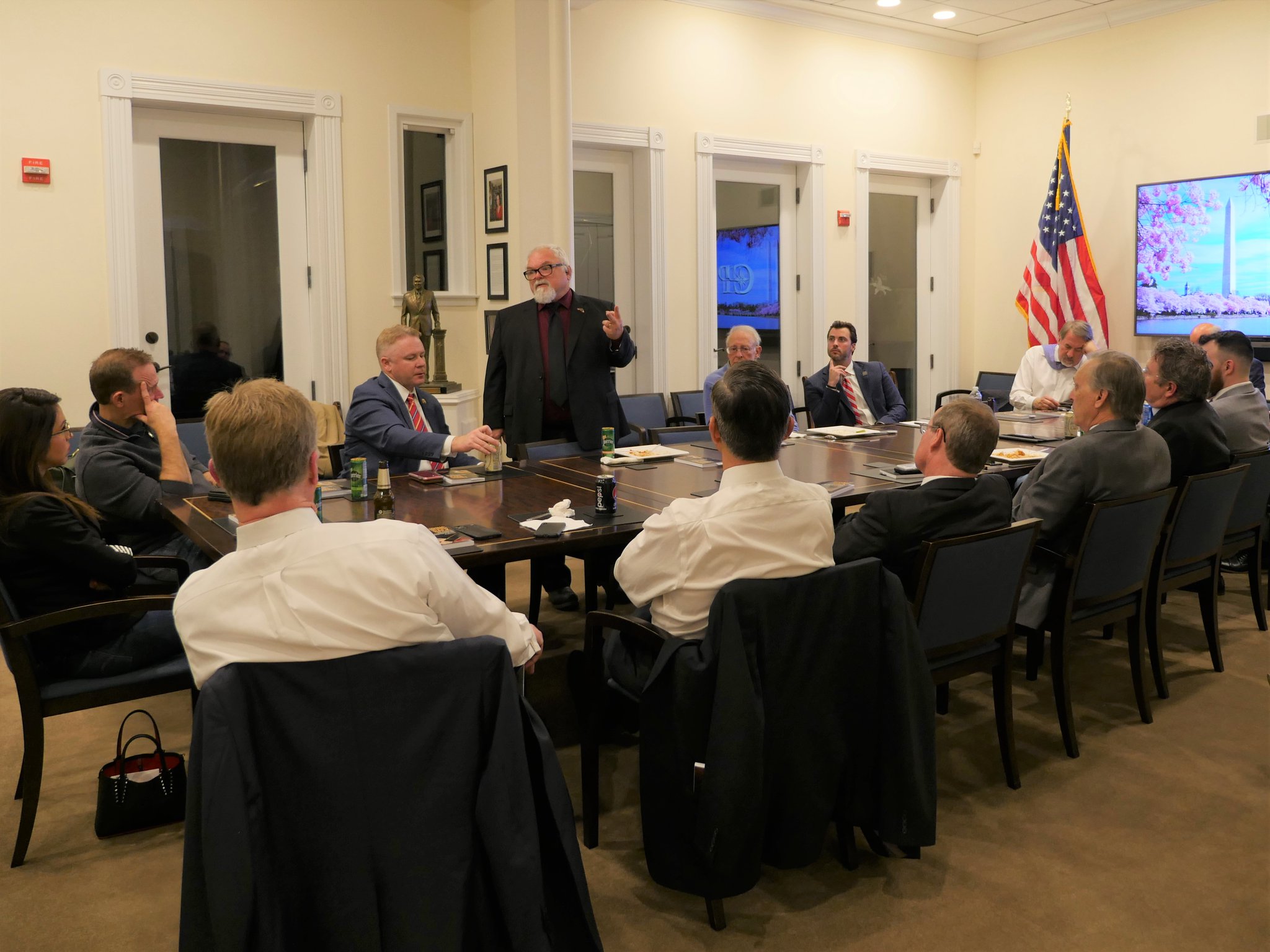 Thomas Massie on Twitter "Stephen Willeford is a "good guy with a gun