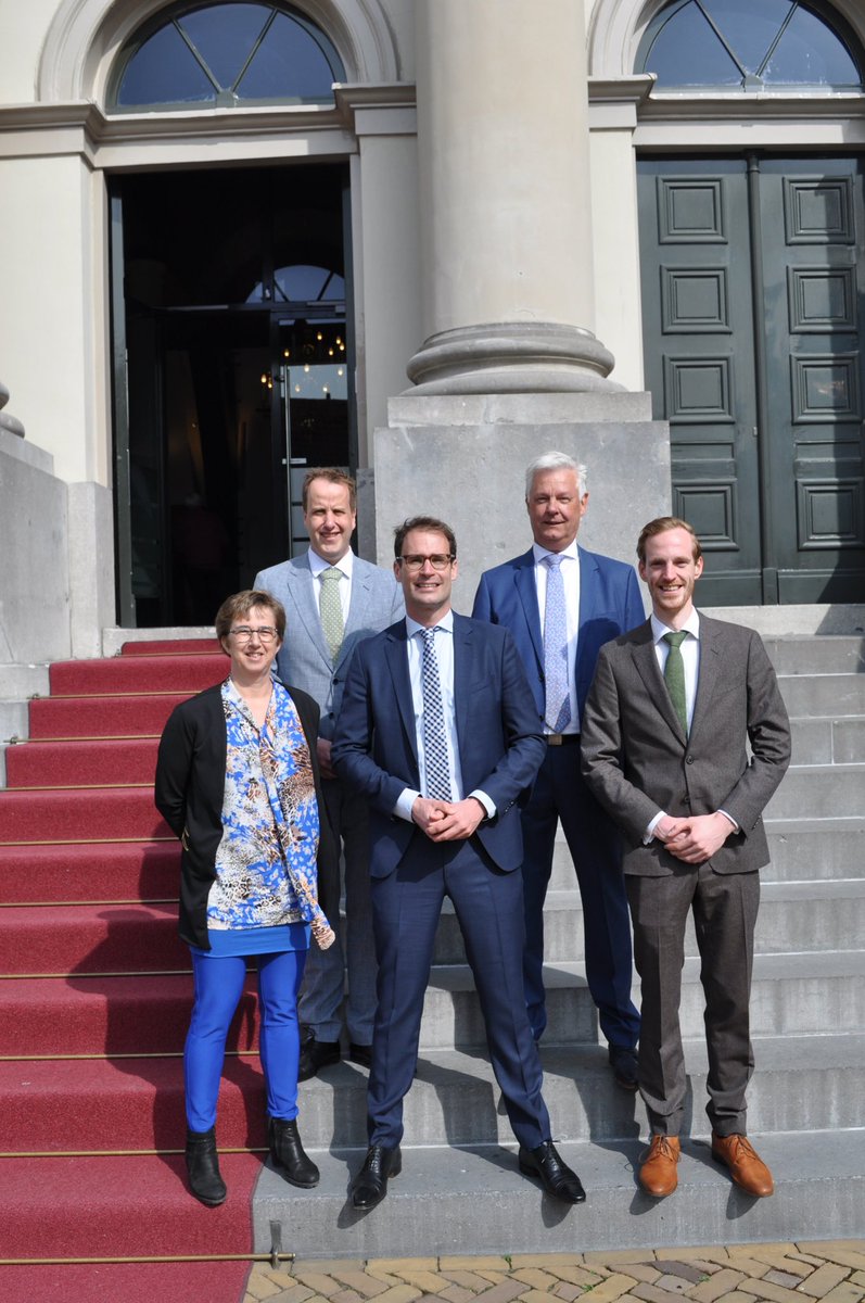CDA Dordrecht (@cdadordrecht) on Twitter photo Vandaag is de nieuwe gemeenteraad van <a href="/GemDordrecht/">Gemeente Dordrecht</a> geΓ―nstalleerd. <a href="/peterheijkoop/">Peter Heijkoop</a> <a href="/FranciskeCDA/">Franciske van Vugt-Roose</a> #wimvanderkruijff en <a href="/JanCDADordrecht/">Jan van Dam Timmers</a> zijn geΓ―nstalleerd als raadslid. @AlbertKlerkCDA is ons commissielid. Graag gaan we met u gaan aan de slag voor onze mooie stad! #voordordrecht Vandaag is de nieuwe gemeenteraad van <a href="/GemDordrecht/">Gemeente Dordrecht</a> geΓ―nstalleerd. <a href="/peterheijkoop/">Peter Heijkoop</a> <a href="/FranciskeCDA/">Franciske van Vugt-Roose</a> #wimvanderkruijff en <a href="/JanCDADordrecht/">Jan van Dam Timmers</a> zijn geΓ―nstalleerd als raadslid. @AlbertKlerkCDA is ons commissielid. Graag gaan we met u gaan aan de slag voor onze mooie stad! #voordordrecht