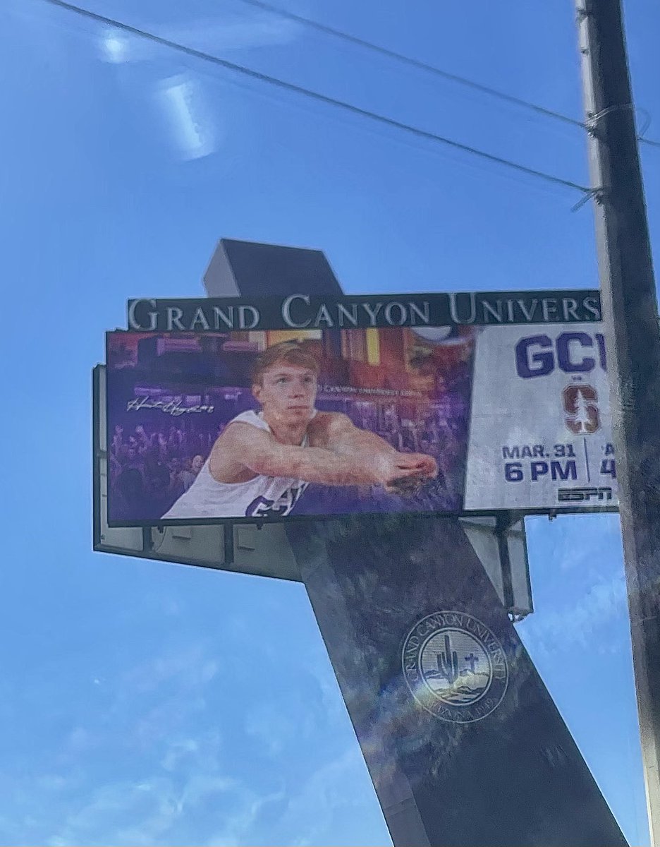 taylor_hansen32's tweet photo. So I saw some of my studio work on a billboard this morning. How’s your day going? https://t.co/7ljxSAPrm8