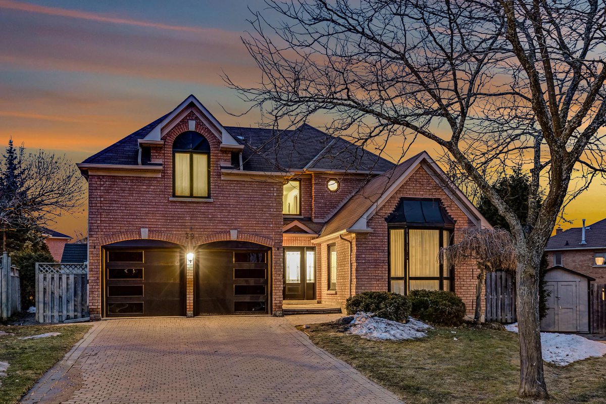 FarisTeam's tweet photo. HOME FOR SALE - Spacious 2-Storey Home with Desirable Finishes - 39 Falling Brook Drive, Barrie #FarisTeam #NewListing #RealEstate #ForSale #HomeForSale #SimcoeCounty #Barrie #Family #ChefsCollection #Prestigious
https://t.co/C7AfZ1o32e https://t.co/Vuj2lSdZj4