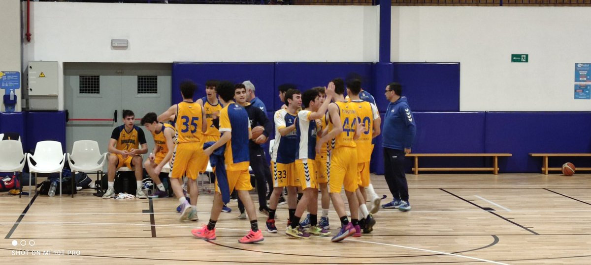 📢Gran partido de nuestros #CAD que consiguen la clasificación para el #CADEBA2022 
<a href="/CABESTEPONA/">C.A.B. ESTEPONA</a> 7️⃣5️⃣
🆚
<a href="/CBNovaschool/">CB Novaschool</a> 7️⃣8️⃣
💙💛 Enhorabuena equipo💛💙
💪💪💪💪💪