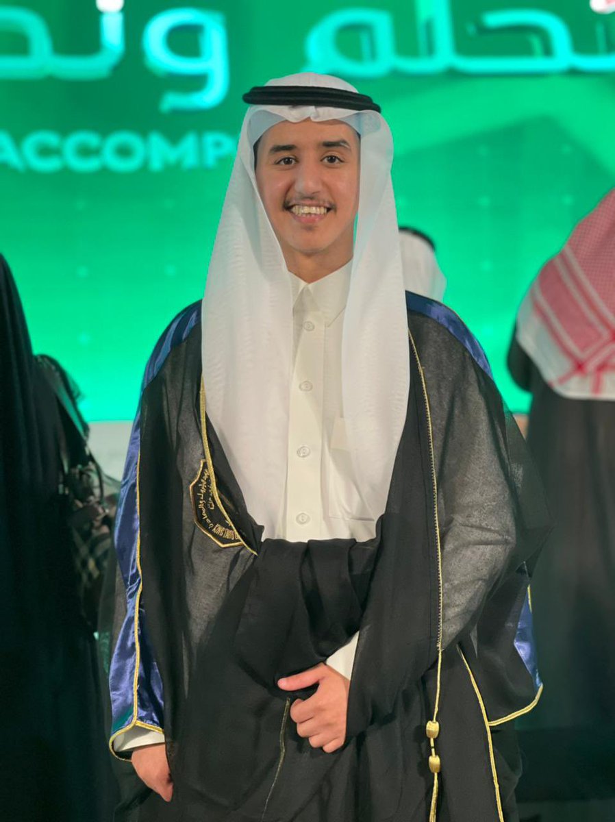 Mohaned_F6's tweet photo. الحمدلله ماتمّ جهدٌ ولا ختم سعيٌ إلا بِفضله الحمدلله قولًا وفعلًا وشُكرًا ورضا 💙💙.

أتممت اليوم درجة البكالوريوس في تخصص المحاسبة من جامعة الملك فهد للبترول والمعادن @KFUPM .. اللهم اجعلها بداية خير لبداية طريق أجمل 💙💙. https://t.co/9rHMcGcktc