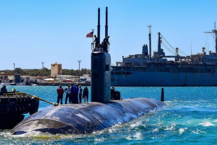 #USSAsheville (SSN758), assigned to Commander, Submarine Squadron (CSS) 15, departs Naval Base Guam for a routine deployment. 

Asheville will perform a full spectrum of operations, including anti-submarine and anti-surface warfare during the Indo-Pacifi… instagr.am/p/CbvR1ubvZVJ/
