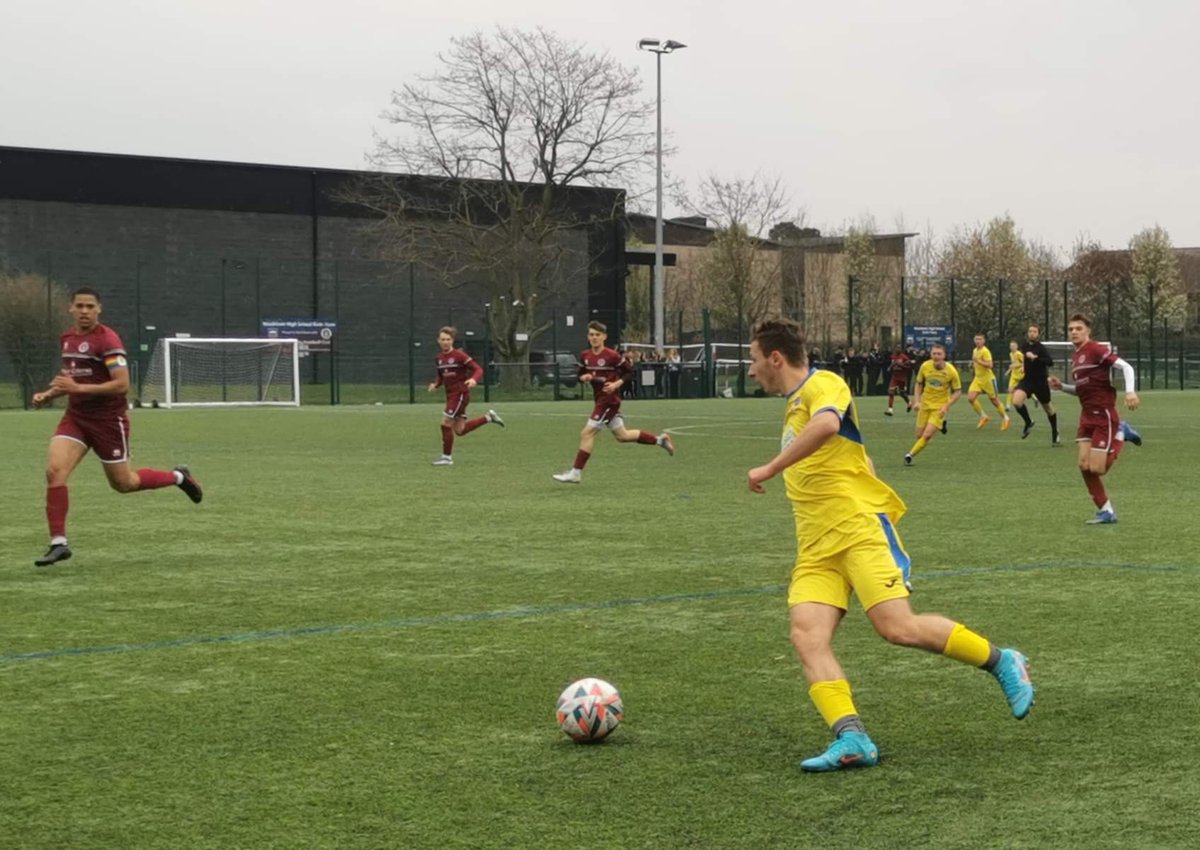 JeffreySoley's tweet photo. Wednesday 30/03/22 @MoulshamHigh, Chelmsford, 20th National League U19 Alliance League @nationallgeU19 game for SEC. @AcademyClarets (MHS) v Concord Rangers (SEC) @SEC_Footie. Top two went head to head with the points being shared 2-2 at FT https://t.co/PldixrWcri