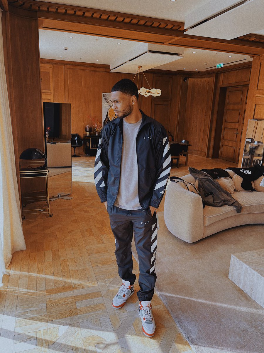 1kaiserrr's tweet image. Kobe Year in 🅿️aris🇫🇷🇪🇺