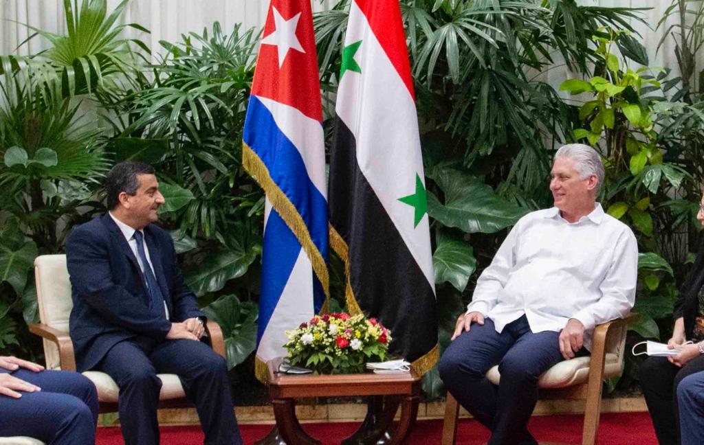 Recibí al embajador de la República Árabe Siria, Idris Mayya, quien concluye su misión en #Cuba.
Le agradecí su entrega en la promoción de los históricos lazos entre nuestros países. Reiteré la voluntad de impulsar las relaciones de amistad y cooperación.