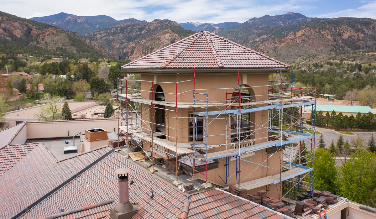 KruegerBroConst's tweet photo. The view from this job site will never get old! We loved working on @thebroadmoor replacing all their windows. https://t.co/SCVlf6oeu8