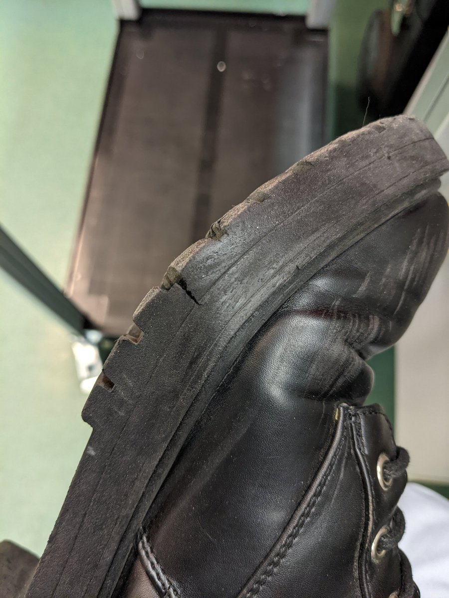Sacha1008's tweet photo. @NewLookHelp @newlook Hi I recently bought some boots and had to return them because the soles were splitting. I was given a refund so I bought new boots. These boots are also starting to split. I work in a Laboratory so these should be durable!  Can you help https://t.co/Fz6HGTFfIQ