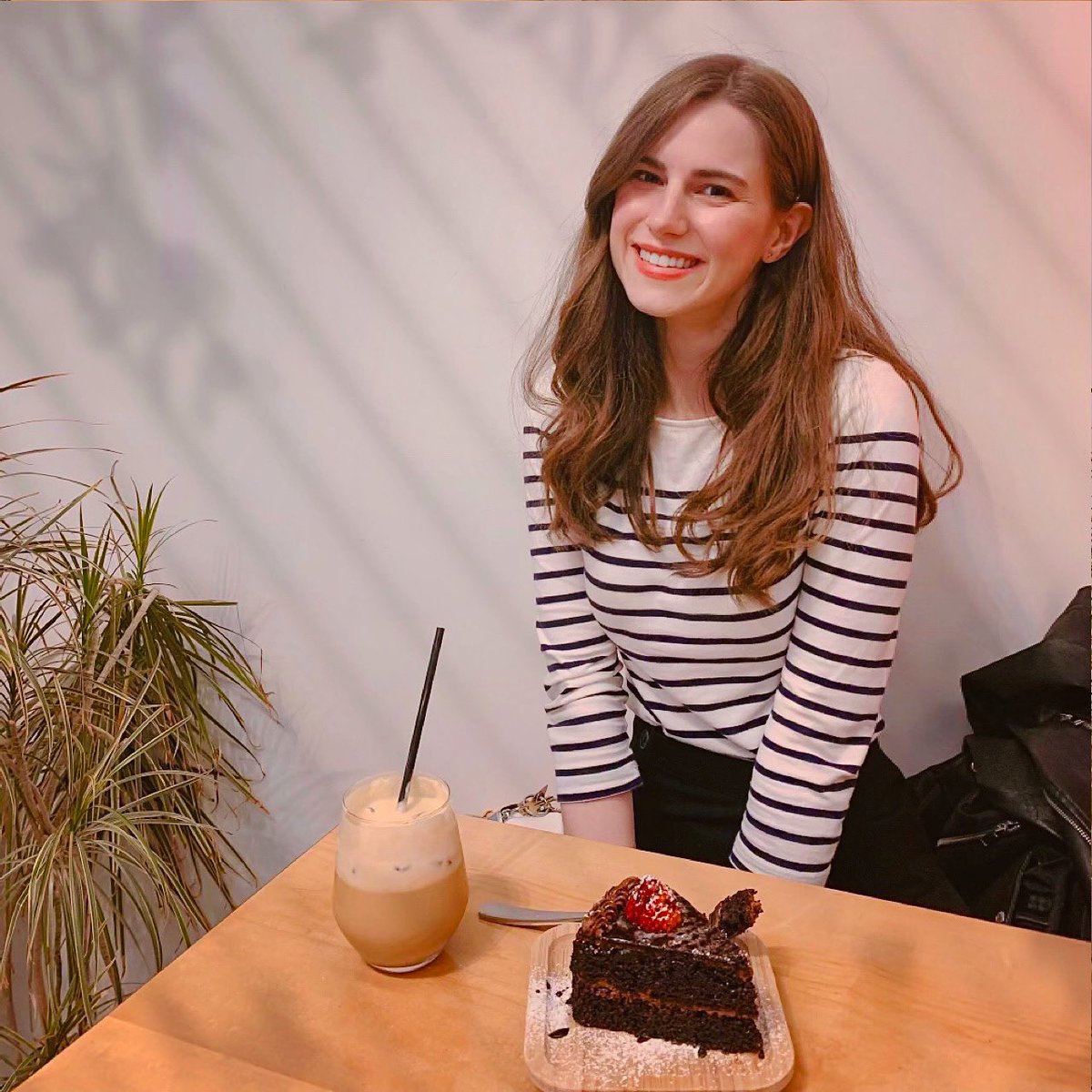 rachellayne17's tweet photo. Another Wednesday… another cafe 😉☕️ #cafewednesday
#cafe #cake #lifestyle #music #WednesdayMotivation https://t.co/UmNBiPSC0K
