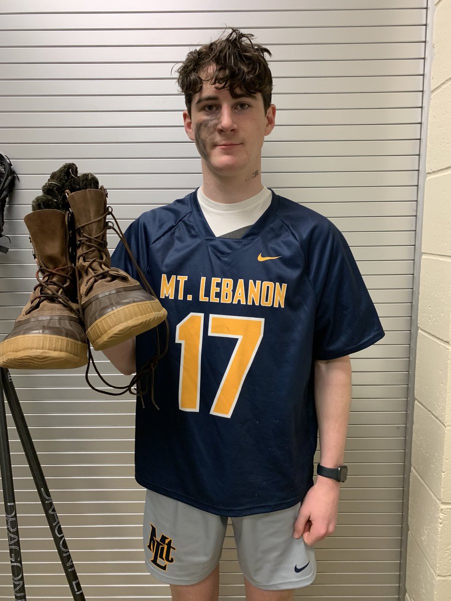 mtlebolax's tweet image. Sr Aidan Conway earns #ManzosBoots in a section road win at Latrobe. Great job Conch!