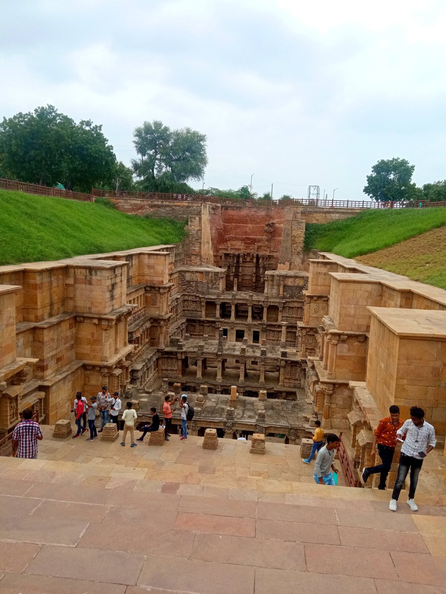 theerbaba02's tweet photo. #ranikiwaw #paatan #wondering #History #Gujarat #happiness #solotravel #NoFilters https://t.co/jXen2hA50u