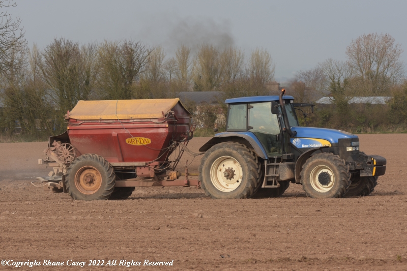 sgcaseyck25's tweet photo. #SpringTillage2022 An interesting few days out and about with the camera. Some amount of ground being planted with ground conditions near perfect hopefully giving crops a great start
#IrishTillage #IrishFarming #IrishAgri https://t.co/Qs1pv7Ustb