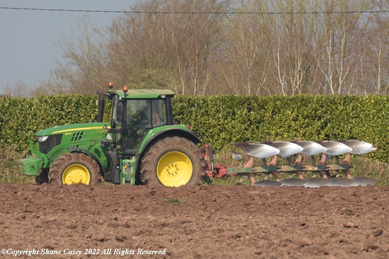 sgcaseyck25's tweet photo. #SpringTillage2022 An interesting few days out and about with the camera. Some amount of ground being planted with ground conditions near perfect hopefully giving crops a great start
#IrishTillage #IrishFarming #IrishAgri https://t.co/Qs1pv7Ustb