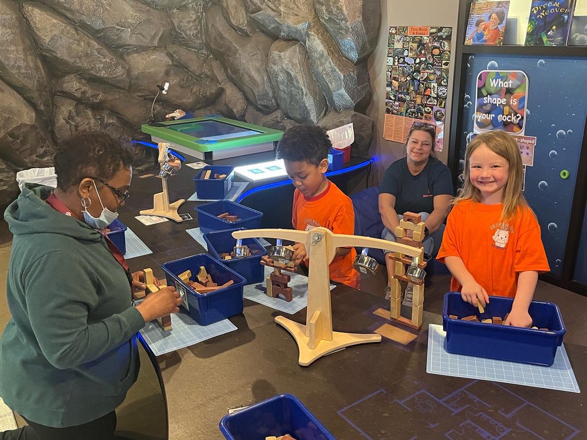 Region7EcoLand's tweet photo. Jefferson Head Start students braved the stormy ⛈ weather this morning to enjoy an EcoLand Experience.  They had fun exploring and investigating in our Wind, Solar ☀️, Farm to Table 🐄, Plants 🌱 &amp; Animals, Rock 🪨 , and Water 💦 interactive learning centers! @Region7ESC https://t.co/KY5kUxhERT