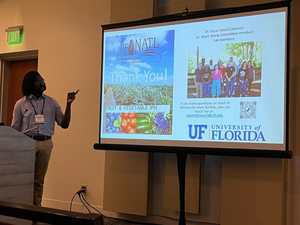 blackfli's tweet photo. This year's ESA SEB meeting was absolutely invigorating and my talk, Comparing the response of Drosophila suzukii to scentry® traps baited with yeast and commercial lure  won an award in my session!

#ufbugs #LiburdLab https://t.co/ixJIUM2u2y