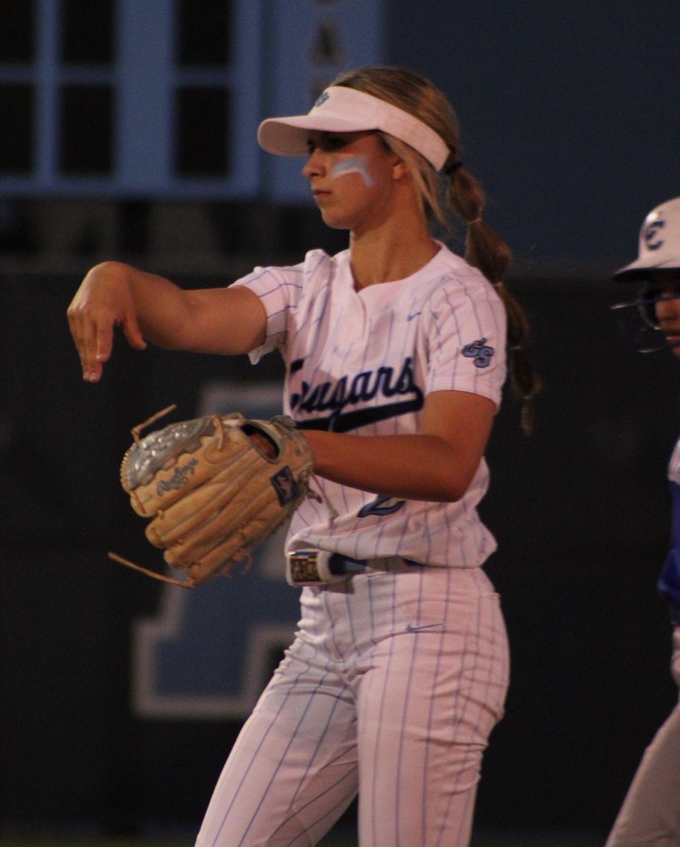 CSCoug_Softball's tweet photo. Got a win in some tough weather! 
China Spring 9 
Madisonville 5

Jessi Vaughn 2-3, 2B, 2 RBI
@bbguerrero7 2-4, 3B, 2 RBI
@LWilcox2022 2-4, 2B, 1 RBI
Heaven Rembert 1-3, 2B, 2 RBI

Reese Nicholson was efficient in the circle and great approaches at the plate! https://t.co/p7vUnTcPfx