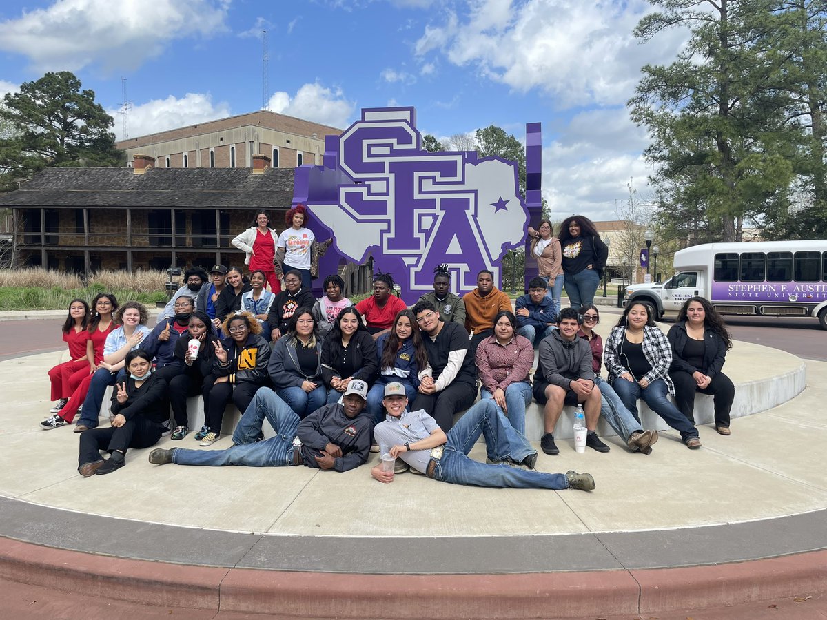 NimitzFFA's tweet photo. Nimitz FFA @eisenhower_ffa @AldineMacFFA and @TheAldineFFA chapters had a great Vet Med, Horse and Livestock Judging contest at @SFASU #AldineForward #IgniteFFA🔥 @AldineISD @AldineCTE @NimitzHS_AISD 

Thank you Coach @revcoachblood for driving us! https://t.co/nCly9Gww9s