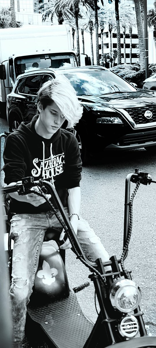 johnbroussel's tweet image. #nikonista #illustriousart #moodsinframe #asanaphotography #moodnation #streetphotography #portraitphotography