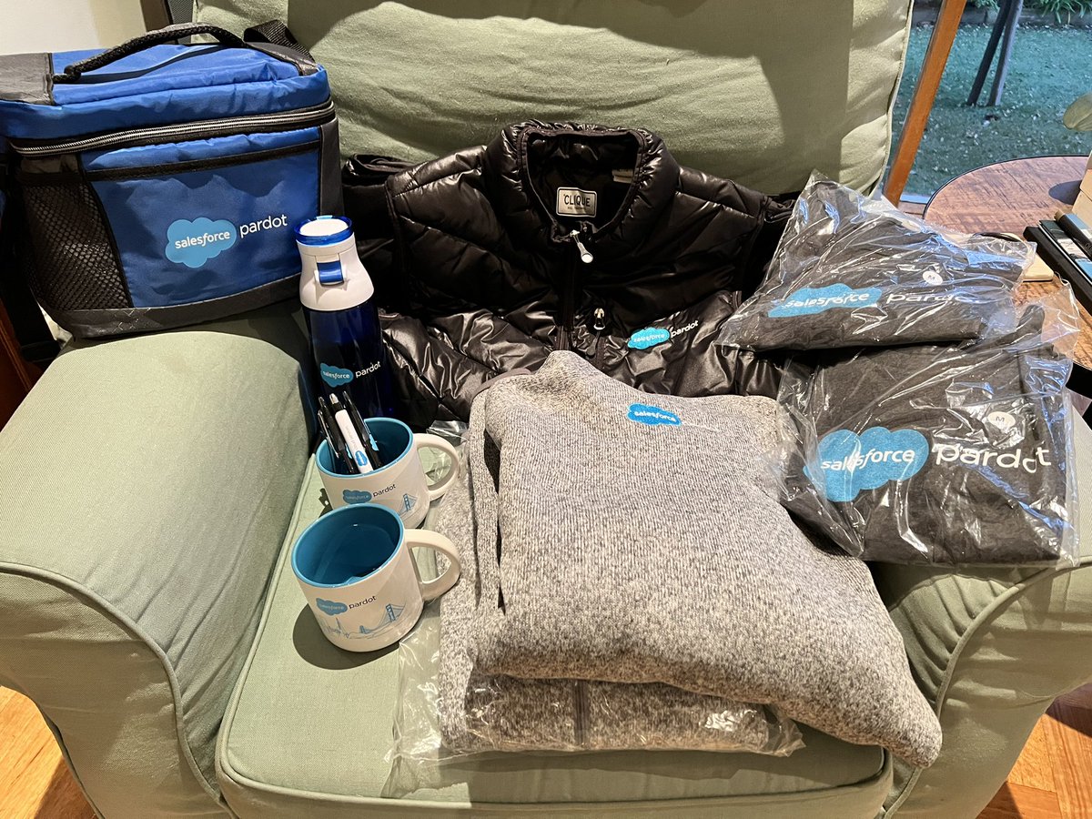 The fairy swag mother even worked her magic all the way in Australia. Thank you for thinking of us <a href="/justguilda/">Guilda Hilaire</a> ❤️