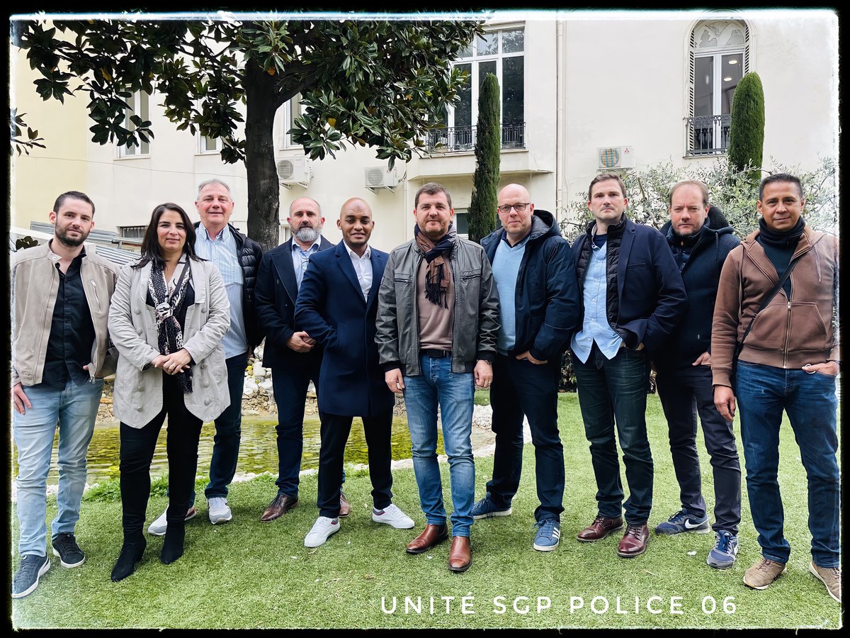 UN1TE_06's tweet photo. Le SG à Nice ! Présents pour une PRU chez nos amis de la 6, #CRS, @gregjoronusgp secrétaire général
d' @UNITESGPPOLICE et Alain VASTEL, SN CRS nous ont fait cette belle surprise de se déplacer à Nice. Un chouette moment de convivialité avec la #TeamUSGP06 ! https://t.co/V5CivGSa0x