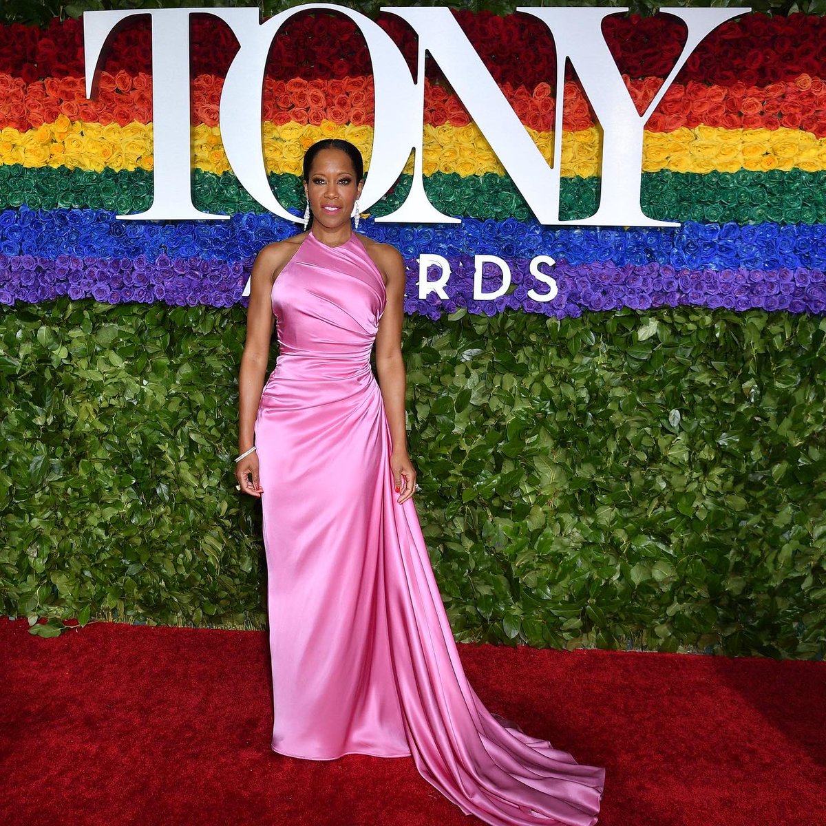 blackinfonet's tweet photo. #BlackWomanCrushWednesday 👑❤️

Today's #BWCW is esteemed actress and director #ReginaKing! 

With such an impressive and ever-growing resume, it's no surprise that King is also the recipient of four Primetime Emmy Awards, the most of any Black American performer! 👏🏿👏🏿👏🏿 https://t.co/UsvdBLphNL