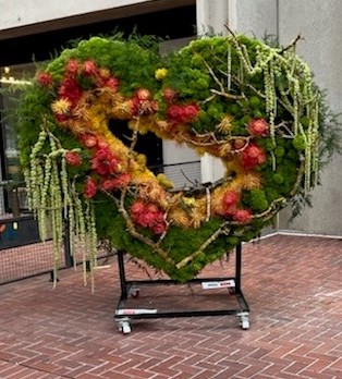 SFMTA_Muni's tweet photo. We are dazzled by these spectacular floral sculptures! TY Mayor @LondonBreed for #BloomSF - family-friendly events &amp; activities near #SFMuni &amp; @SFBART running until April 2. Get event details &amp; sculpture locations: https://t.co/fSXyDeVlVh https://t.co/KOz0skSttg