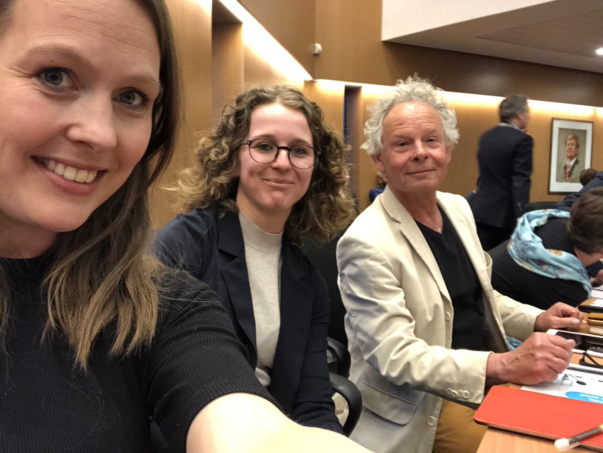 Vandaag werd de nieuwe gemeenteraad geïnstalleerd. Mila, Frank en @SofieKuilman gaan er voor de komende vier jaar 💪🌹