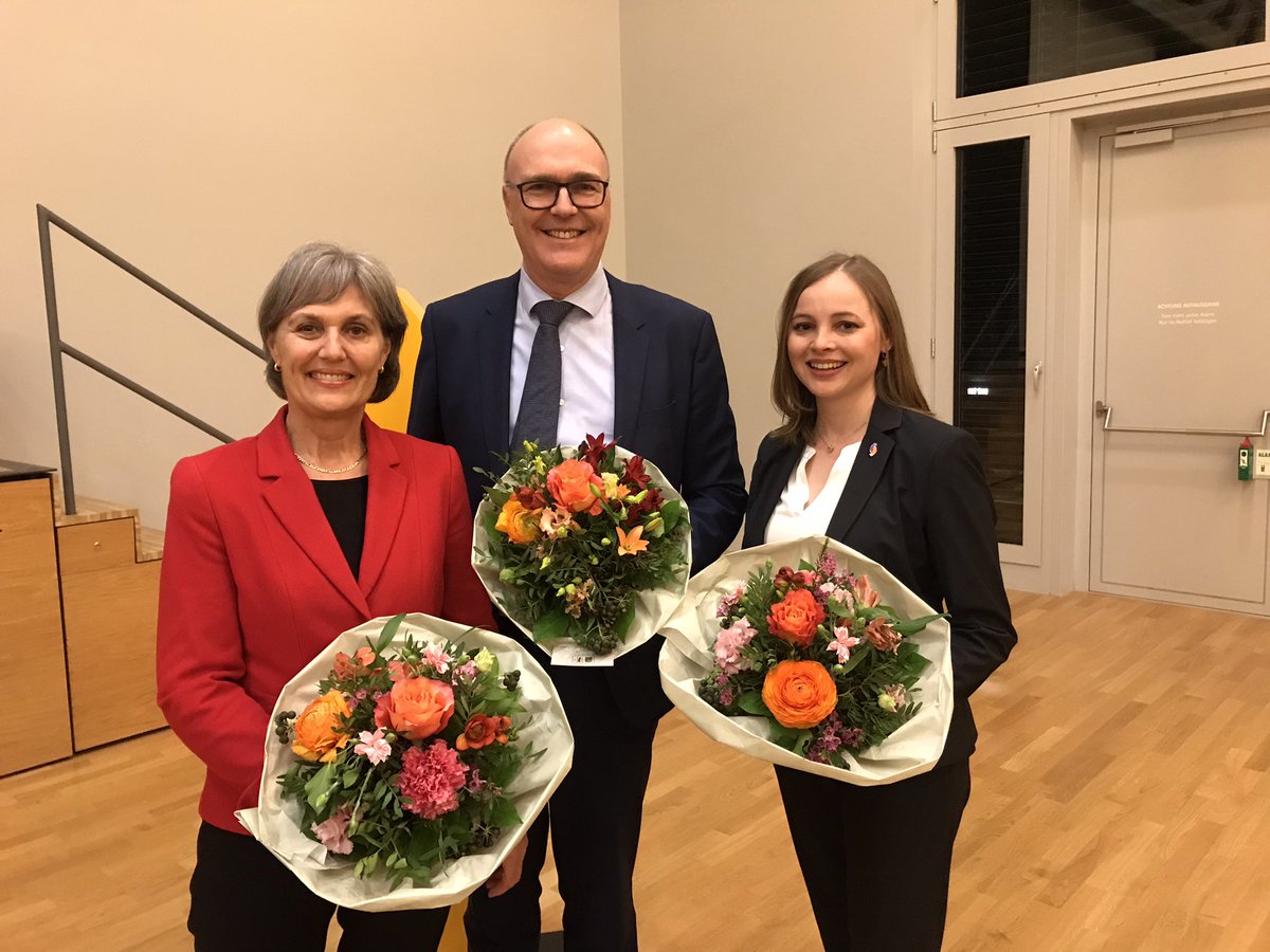 So sehen sie aus, unsere drei Kandierende für die Regierungsratswahlen. Wir sind stolz und gratulieren zur grandiosen Nomination! #MartinPfister #SilviaThalmann #LauraDittli  #powertrio #gemeinsamfürZug #teamorange #nomination