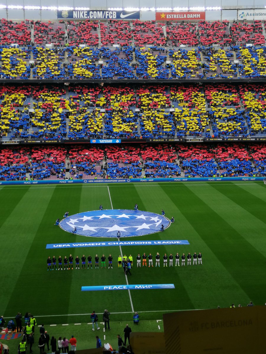 Silvia_martin_'s tweet photo. Els somnis a vegades es fan realitat amb els peus !! @FCBfemeni
#recordasistencia#totsunitsfemforça# https://t.co/kG7VoI2FKD