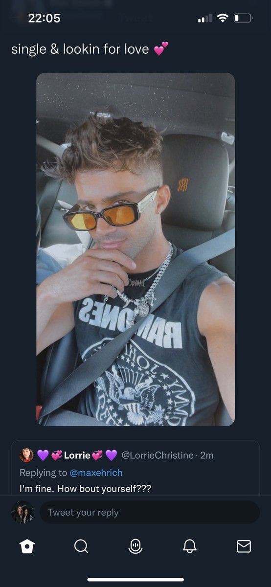 tiskate_x's tweet photo. Didn’t realise I still followed him. This is gross https://t.co/5cJMCAN3Nx
