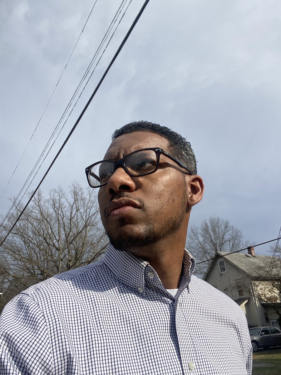 PastorToddJ's tweet photo. 2nd St views. Great afternoon to get some exercise and greet some neighbors. Before you can be a voice for your community, it helps to be visible in it. #SidewalkMinistry #PastorStroll #WalkTheWalk #SWSide https://t.co/A55CrAZZjC