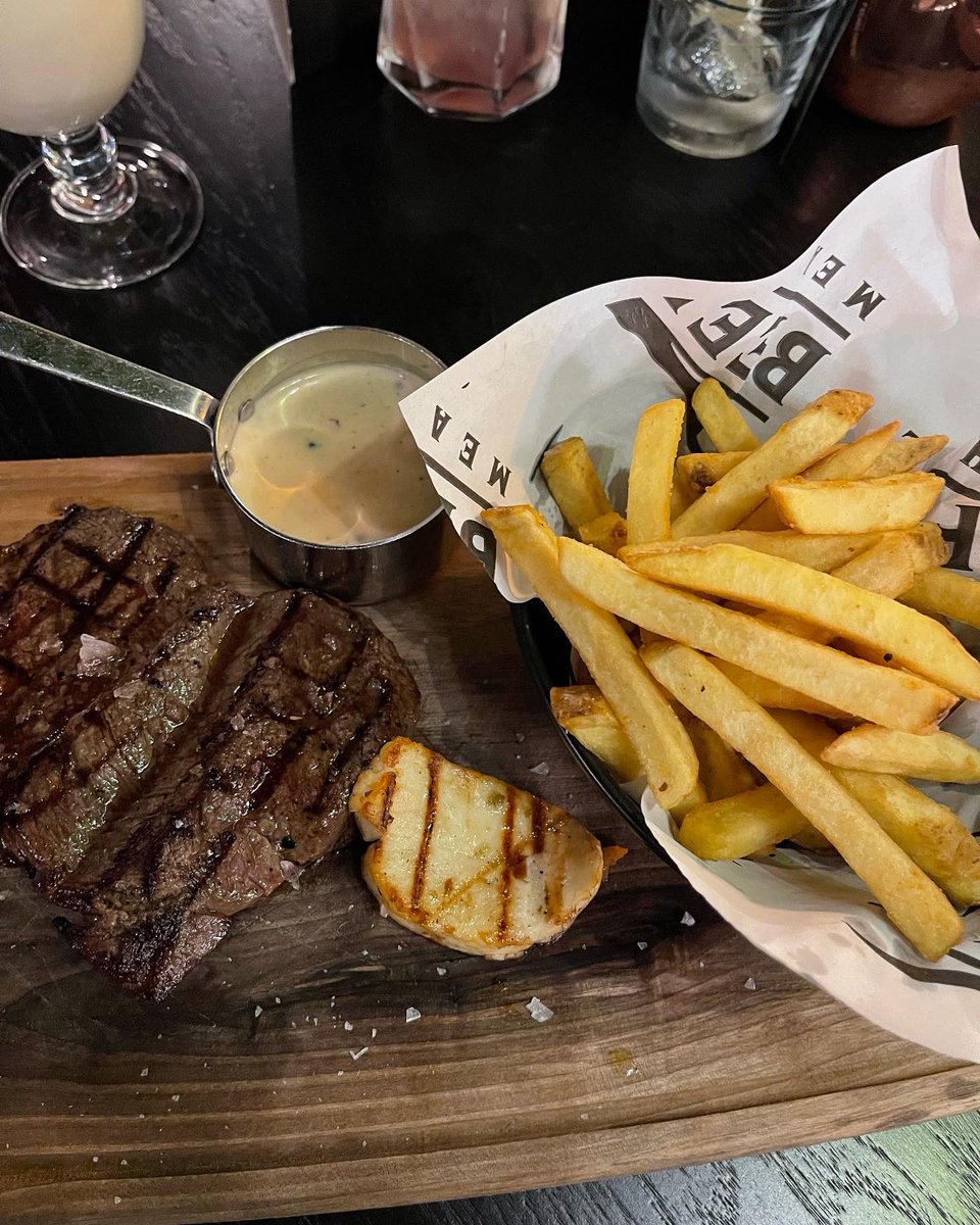Riimbo_'s tweet photo. Steak and cocktails  at Beefalo 😋🍹 https://t.co/fb6IA5ShlE