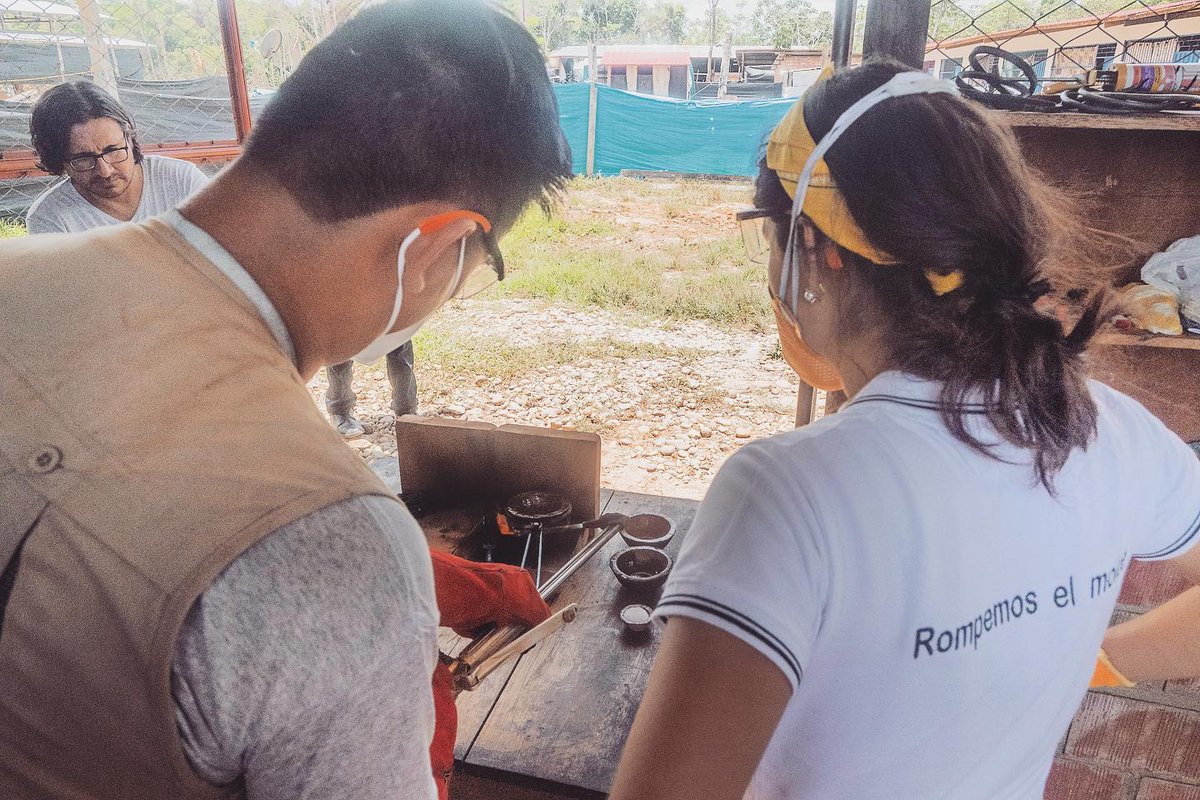 PureEarthPeru's tweet image. Hoy con nuestros aliados de @casacollab, apoyando el entrenamiento de más mineros artesanales en técnicas responsables  y en reforestación.
#PureEarthPeru #CasaCollab  
#JoyeriaPeruana #JoyeriaEtica