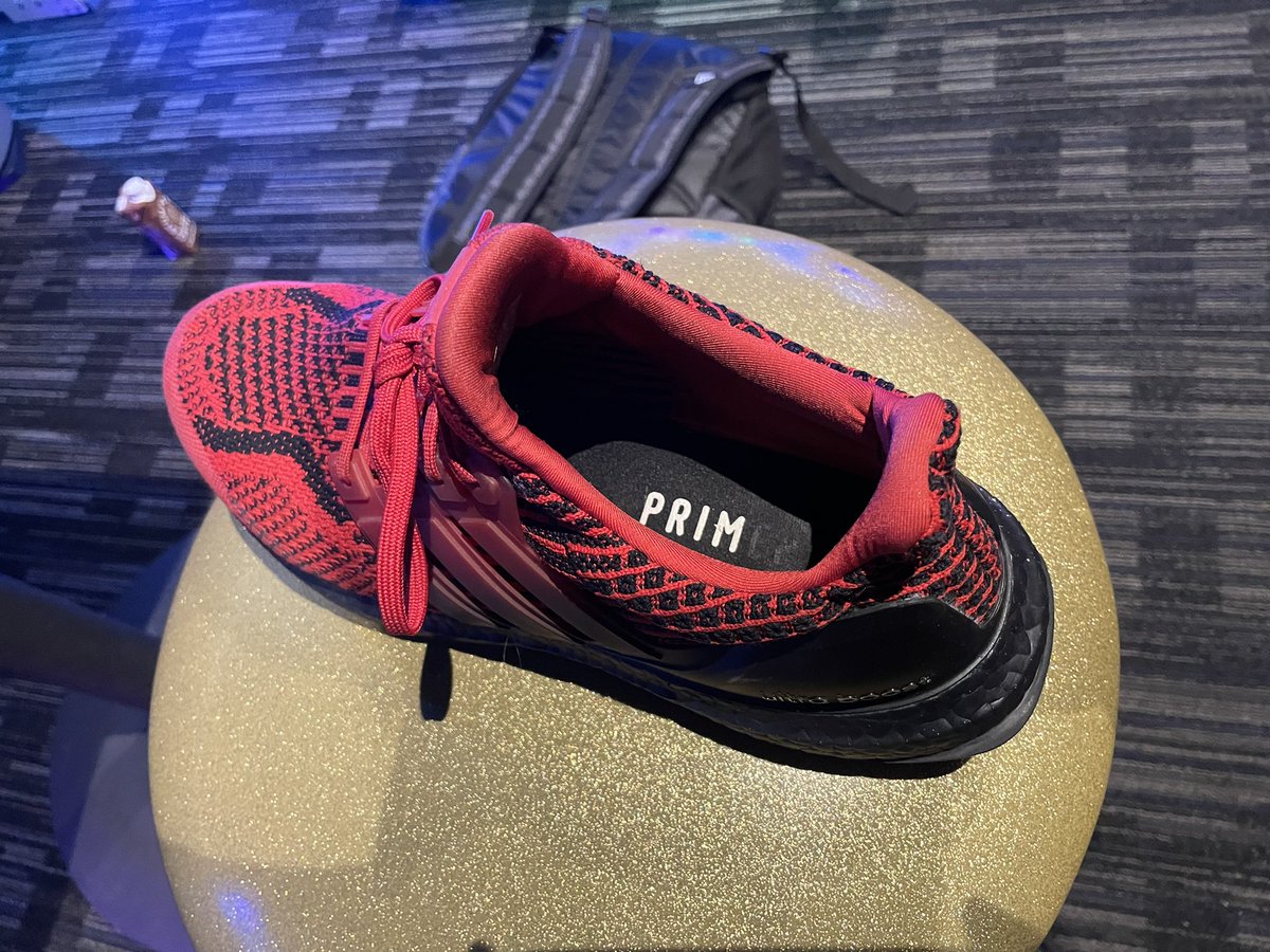 FutureCollider's tweet image. Look what DDR did to my shoes