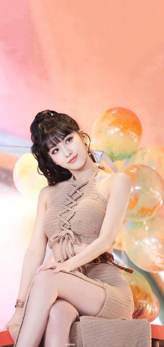 Hirai Momo is a work of art
 #모모 #MOMO