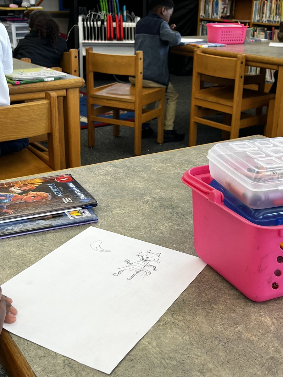 LoveTeach_Smile's tweet photo. Today students followed along as Dav Pilkey showed them step by step how to draw Dog Man and Petey. Thank you to @TeachingBooks for providing great videos like these. They are perfect to pair with the @Scholastic activities for “Reading Gives You Superpowers Week.” #ReadPilkey https://t.co/ZcfN7Y3hFh