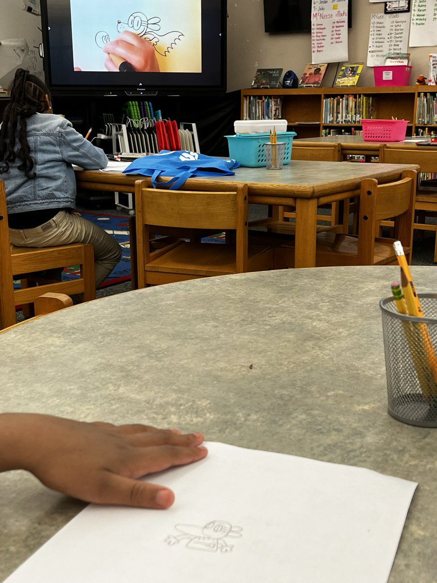 LoveTeach_Smile's tweet photo. Today students followed along as Dav Pilkey showed them step by step how to draw Dog Man and Petey. Thank you to @TeachingBooks for providing great videos like these. They are perfect to pair with the @Scholastic activities for “Reading Gives You Superpowers Week.” #ReadPilkey https://t.co/ZcfN7Y3hFh