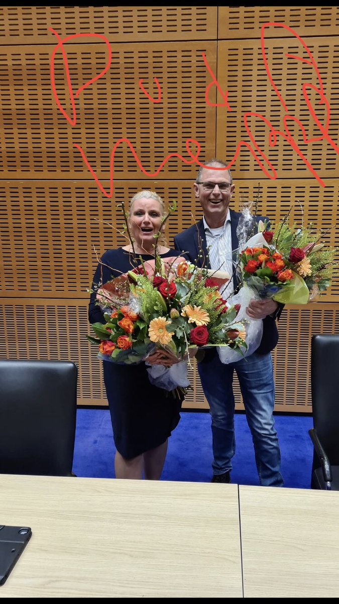 Vandaag zijn deze 2 rode toppers geïnstalleerd als raadslid voor de mooie <a href="/GemeenteMeppel/">Gemeente Meppel</a> 
Een zeer eervolle benoeming👏🏼
Namens de Partij van de Arbeid gaan zij knokken voor onze inwoners‼️
Succes en met vertrouwen zal ik aan jullie zijde staan vanuit afdeling <a href="/PvdAMeppel/">PvdAMeppel</a> 🥊🎈🅿️