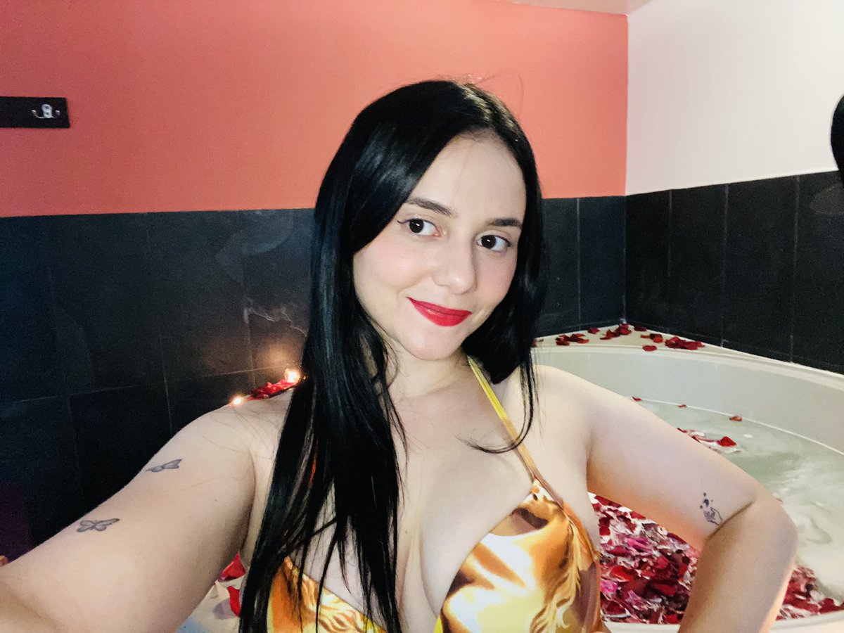 Miav22's tweet photo. Ya pueden seguirme en mi Onlyfans 🔥🔥 You can now follow me on my Onlyfans 🔥 https://t.co/ncNSBxf9Xp https://t.co/iE76aK7FUJ