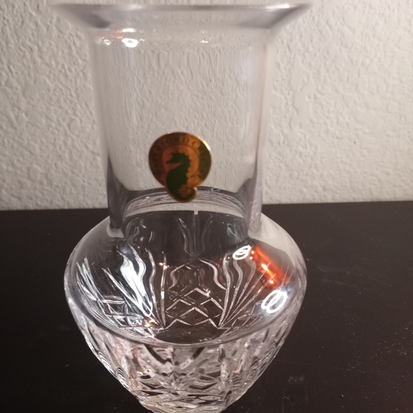 PillowTalkConfi's tweet photo. So good I had to share! Check out all the items I'm loving on @Poshmarkapp #poshmark #fashion #style #shopmycloset #waterfordcrystal: https://t.co/tcFd7z1wqQ https://t.co/6q9rgSVYDr