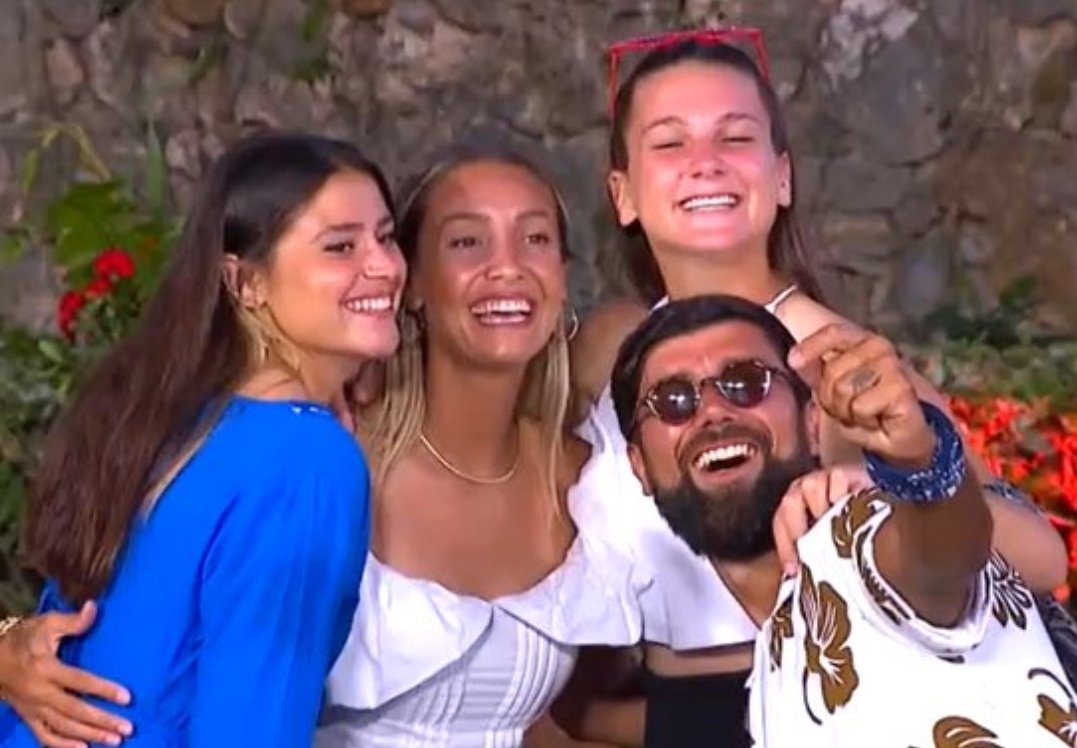 erhangiderr's tweet photo. #survivor2022allstar https://t.co/iWqZjKMMEX