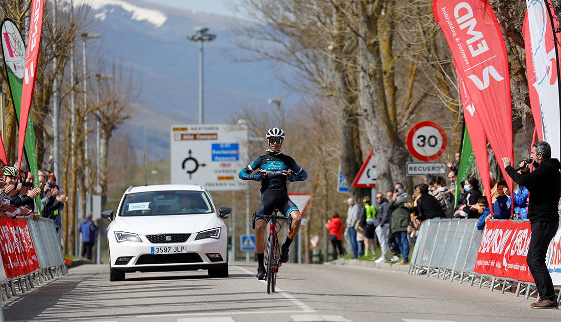 Ciclismo Máster tweet media