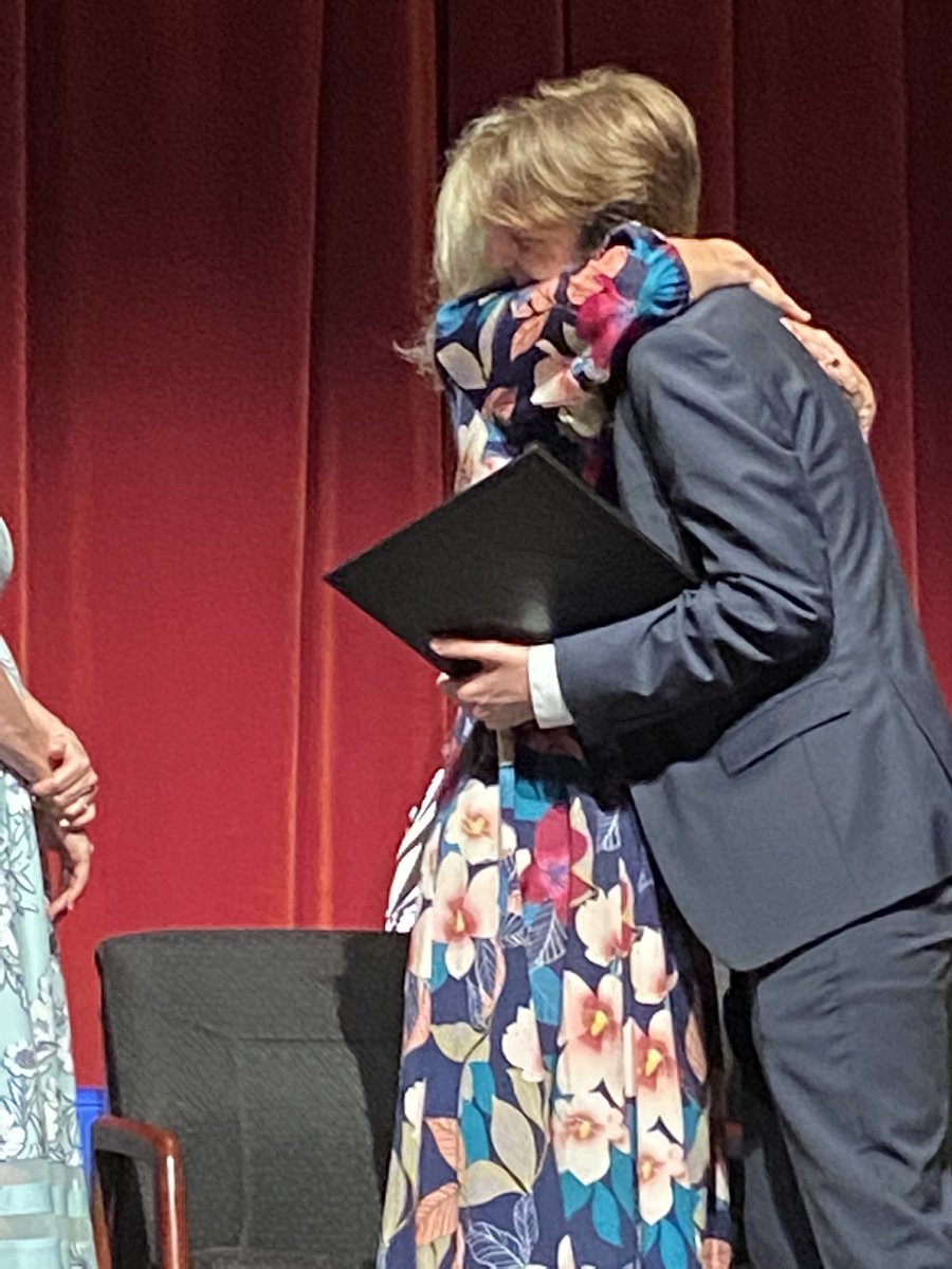 Beesreader's tweet image. What an awesome moment, Will and his professor, Dr. Carol Harle at NISD Educator of the Year Ceremony! Super proud of you!@Beesreader @NISD