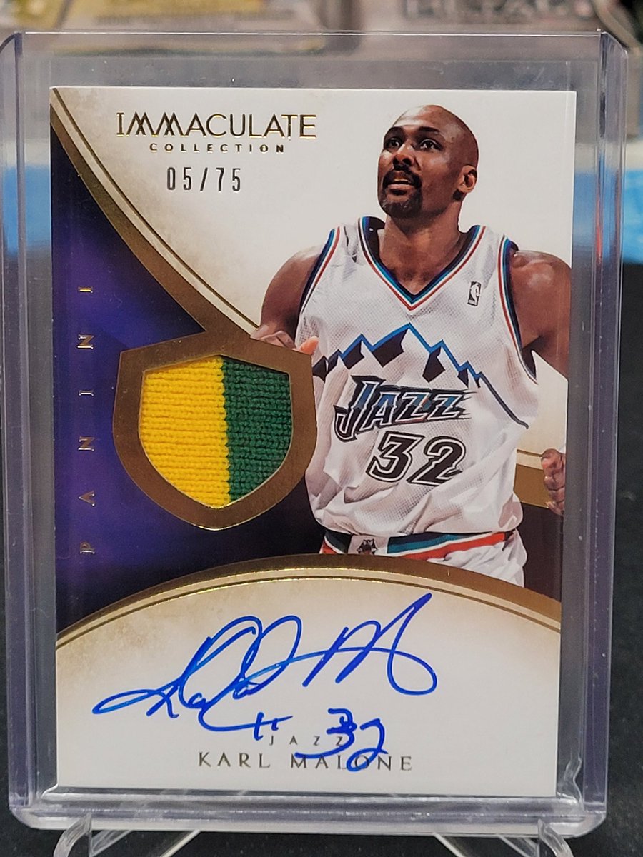 FlyingVCards's tweet photo. Thanks to all who joined #VOSports π Then & Now #GroupBreak,#635!
Another fun break with some huge pulls! Such a fun product to open π₯ π₯
#FlyingVCards #BreakWithTheV #ShowYourHits #Panini #UpperDeck #PullingFire @VOSportsCards #TraeYoung #JaysonTatum #PaulPierce https://t.co/5N5fpBH37y