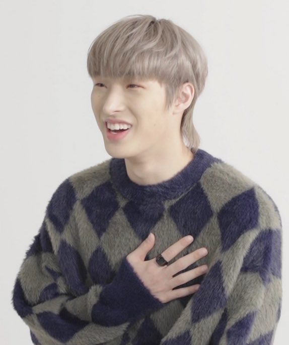 minkithink's tweet image. he looks cuddly and cute