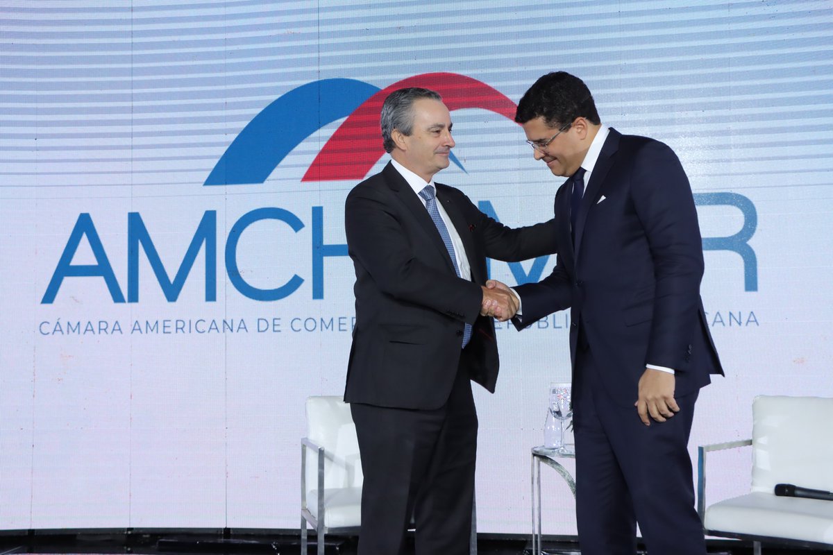 AMCHAMDR's tweet photo. Durante su ponencia, el ministro destacó que Estados Unidos es el país número 1 como emisor de turistas y el tercer país de mayor inversión y en crecimiento.

#AmchamDR #Conectar #Representar #AmchamDREncounter #DavidCollado #TurismoRD https://t.co/XrmjodSRhC