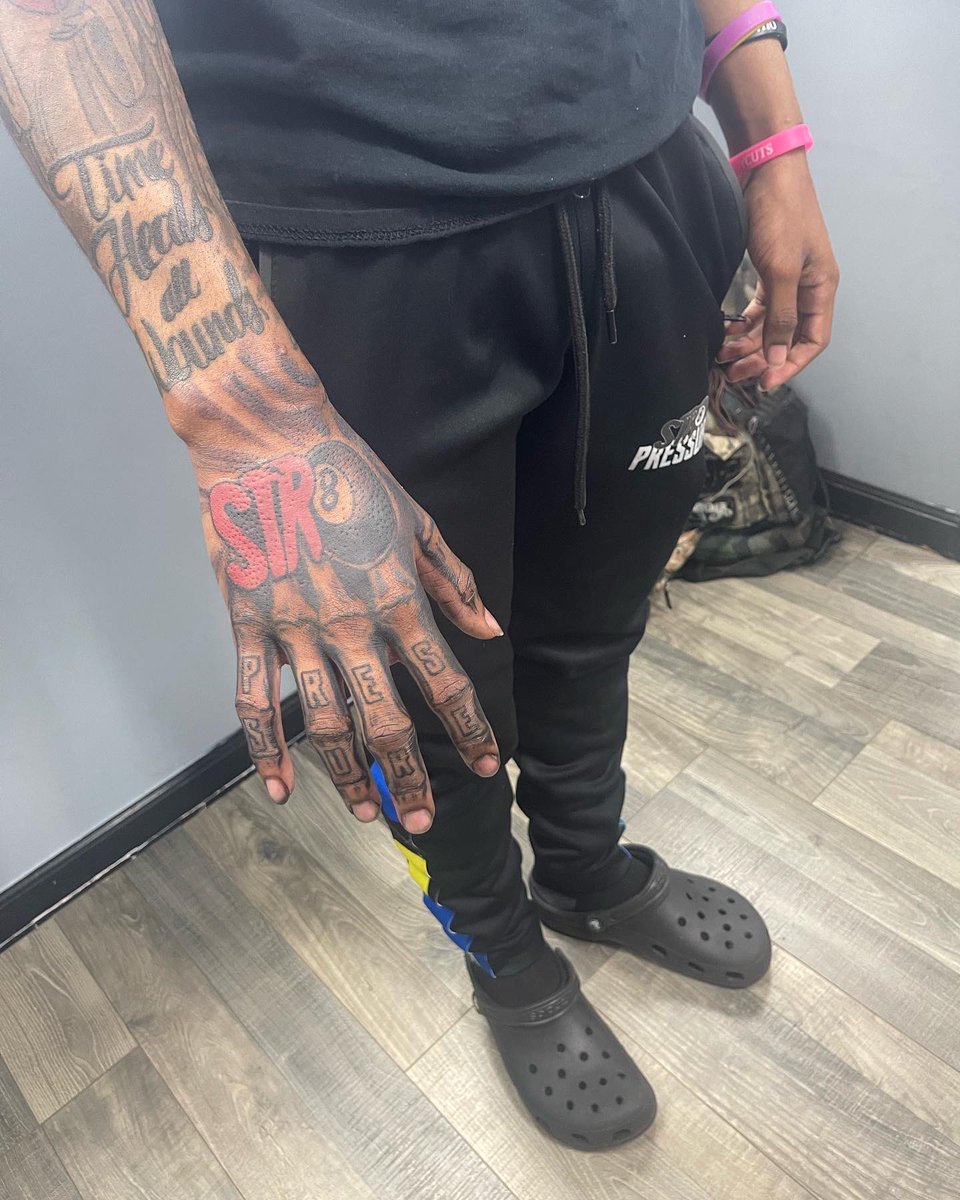 kel_pressure's tweet photo. stamped 4ever🤞🏾 @Str8Pressure_ https://t.co/zKgQu5nOvv